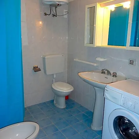 For 5 People Near The Caorle